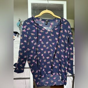 Forever 21 Blue Floral Long sleeve shirt